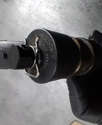 Fuel injector