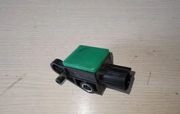 Volkswagen PASSAT B7 Airbag deployment crash/impact sensor 5N0959351B