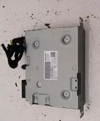 Peugeot 2008 II Navigation unit CD/DVD player 9835408980