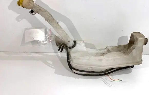 Renault Clio IV Windshield washer fluid reservoir/tank 289107623R