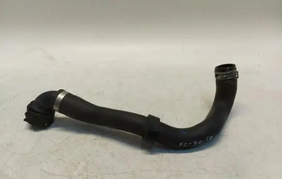 Volvo XC90 Engine coolant pipe/hose 32252070