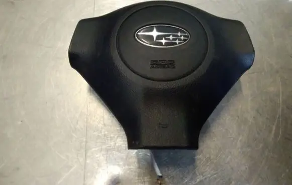 Subaru Outback Steering wheel airbag