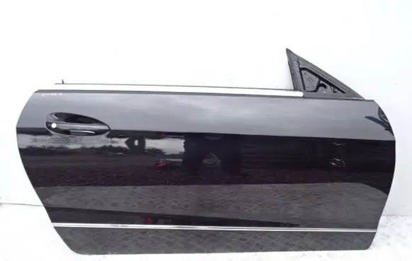 Mercedes-Benz E C207 W207 Front door