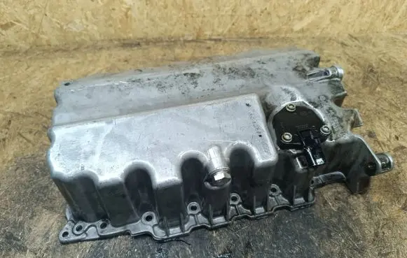 Audi Q2 - Oil sump 04L103603C