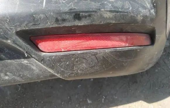 Rear tail light reflector