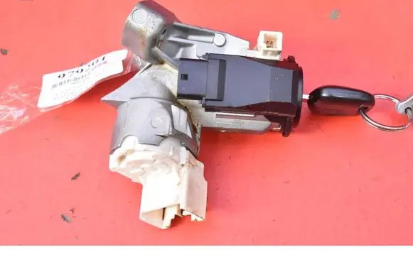 Toyota Yaris Ignition lock 