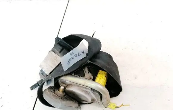 Toyota Avensis Verso Front seatbelt