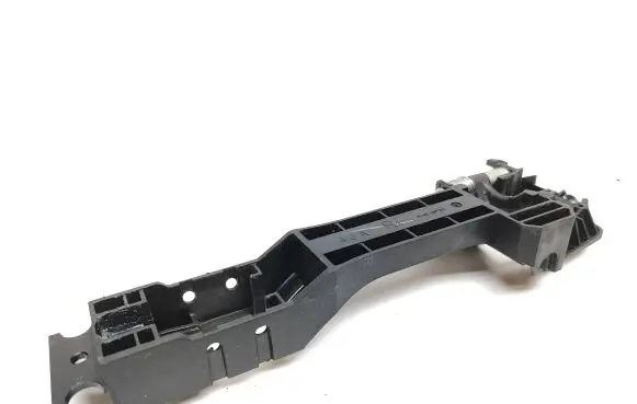Rear door exterior handle/bracket