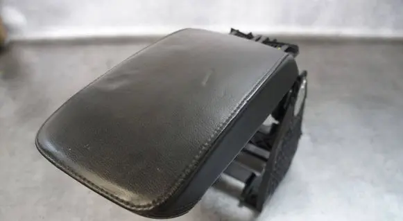 Skoda Superb B6 (3T) Armrest