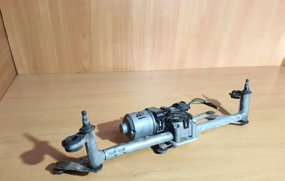 Seat Ibiza IV (6J,6P) Front wiper linkage and motor 6R1955023C 6R1955119