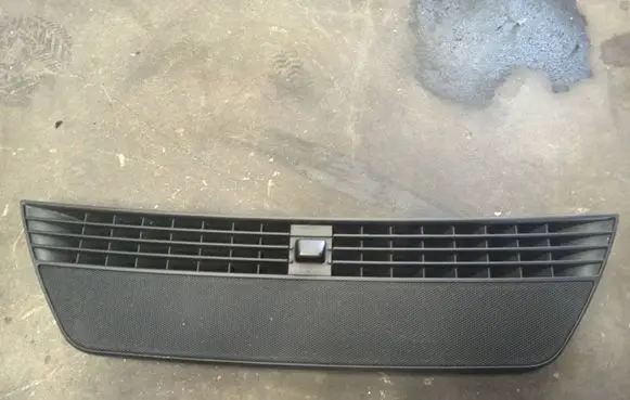 Audi A4 S4 B7 8E 8H Dash center air vent grill 8e0819635d