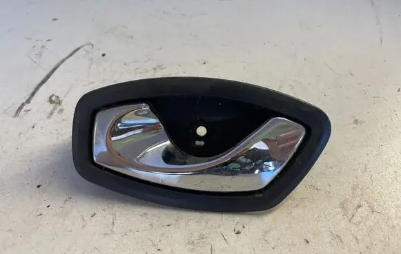 Renault Megane III Front door interior handle 826730001R