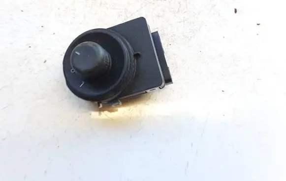 Toyota Aygo AB10 Wing mirror switch 13271827 211723