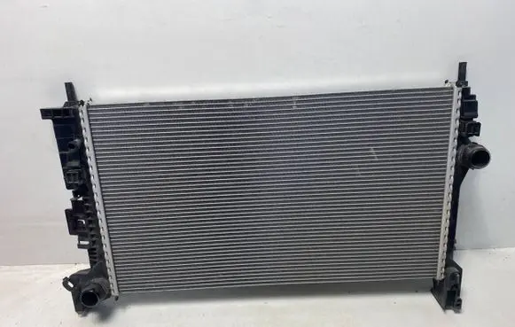 Volvo XC90 Coolant radiator 32224828 FCC7A