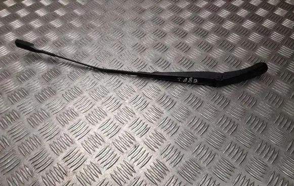Audi A1 Front wiper blade arm 82B955408
