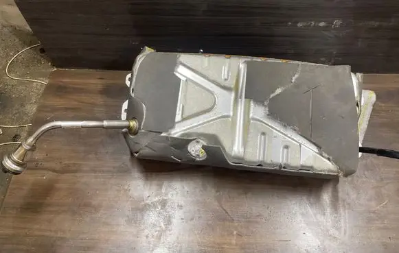Mercedes-Benz CL C215 Fuel tank A2154700720 ZGS005 0675