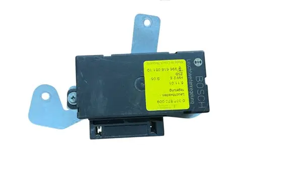 Porsche 996 Light module LCM 99661805110 0307870000 0307870009