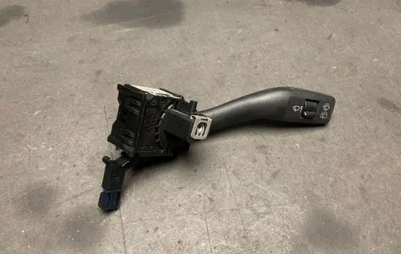 Audi A3 S3 A3 Sportback 8P Wiper control stalk 8P0953519