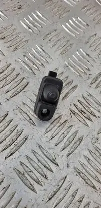 Isuzu D-Max Front door sensor 