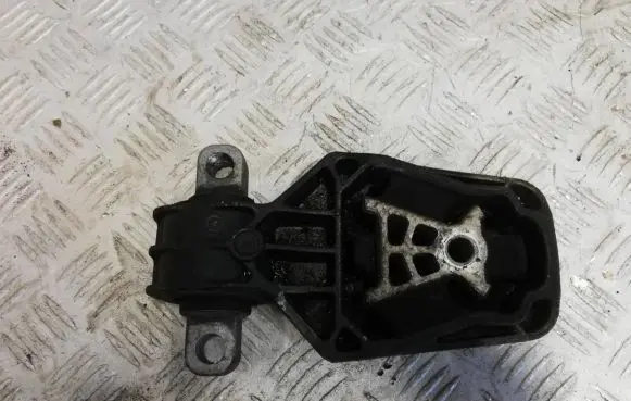Mercedes-Benz B W246 W242 Engine mount bracket A2462401209