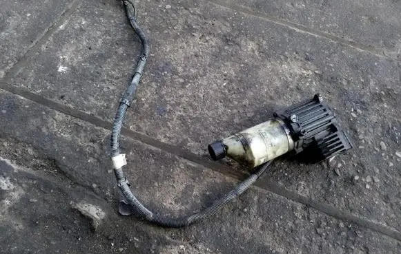 Opel Astra G Power steering pump