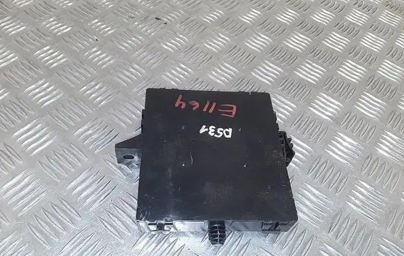 Renault Sandero II Engine control unit/module 284b10236r