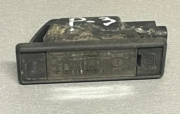 Peugeot 807 Number plate light 153012