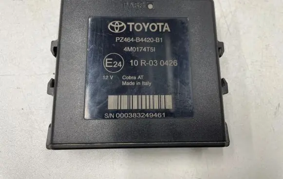 Toyota Verso Parking PDC control unit/module PZ464B4420B1 10R030426 4M0174T5I