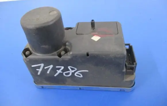 Seat Cordoba (6K) Central locking vacuum pump 