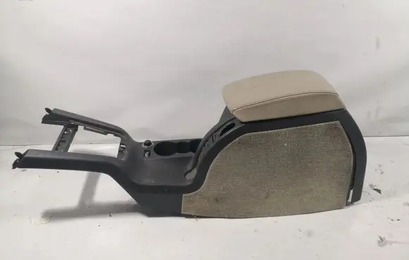 Skoda Octavia Mk2 (1Z) Armrest