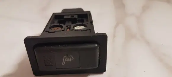 Lexus IS 200-300 Seat heating switch 157998
