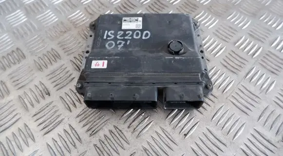 Lexus IS 220D-250-350 Engine control unit/module 8966153700