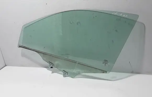 Nissan Qashqai Front door window glass four-door 803014EA0A