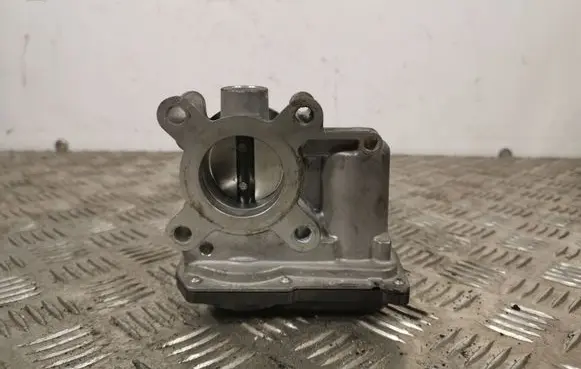 Nissan Pulsar Electric throttle body valve 161206038R