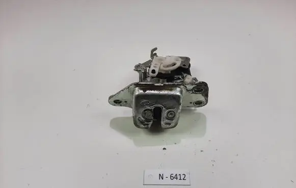 Jeep Commander Tailgate/trunk/boot lock/catch/latch