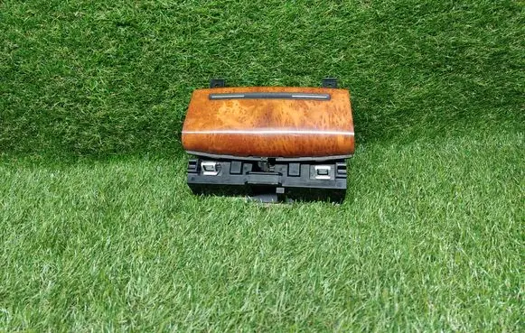Ashtray (front)