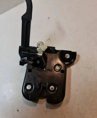 Tailgate/trunk/boot lock/catch/latch