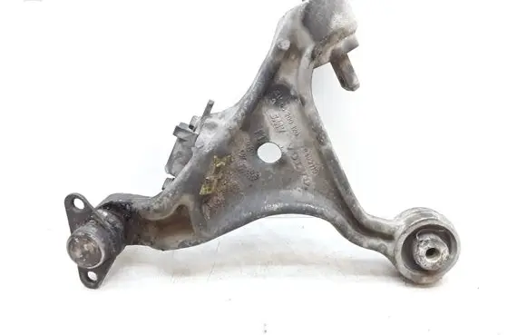 Volvo V70 Front lower control arm/wishbone