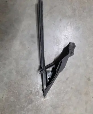 BMW 4 F36 Gran coupe Rubber seal front door window/glass 7310194