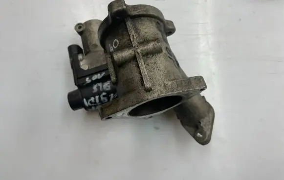 Audi A3 S3 A3 Sportback 8P EGR valve 03G129637A