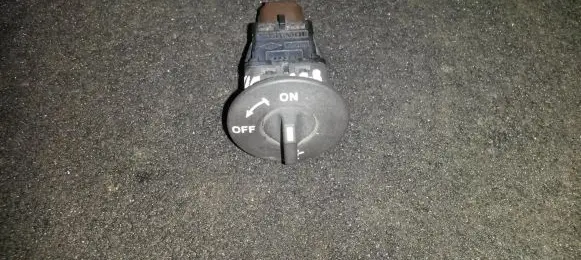 Renault Scenic II - Grand scenic II Passenger airbag on/off switch 8200169589b 231701