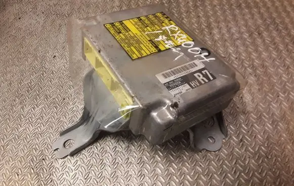 Lexus RX 450H Airbag control unit/module 8917048140