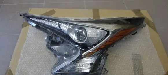 Toyota Prius (XW50) Headlight/headlamp 8118547701