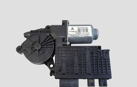Citroen C4 Grand Picasso Front door window regulator motor 9682495580