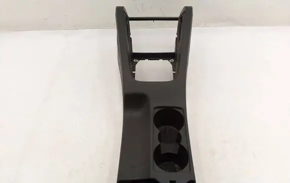 Volkswagen Golf V Center console 1K0863243A