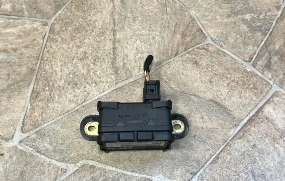 Mercedes-Benz ML W164 Acceleration sensor A0045423918