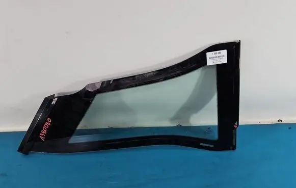 BMW i3 Rear side window IMPRK1580080