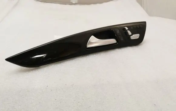 Mercedes-Benz CLS C218 AMG Front door trim bar A2187204380 A2129050251