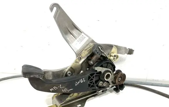 Mercedes-Benz C AMG W204 Handbrake/parking brake lever assembly A2044200384 PP204420973 0804501521