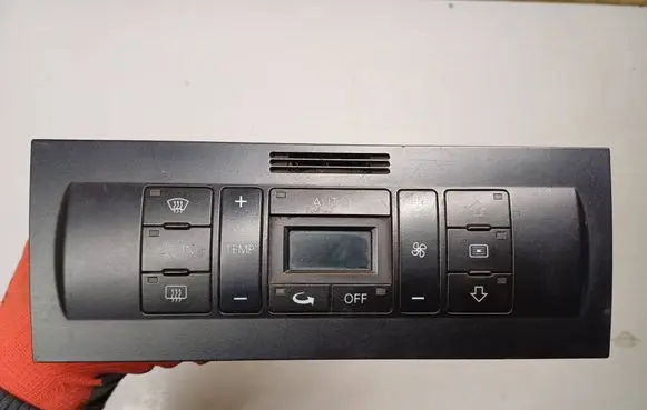 Audi A3 S3 8L Climate control unit 8L0820043H